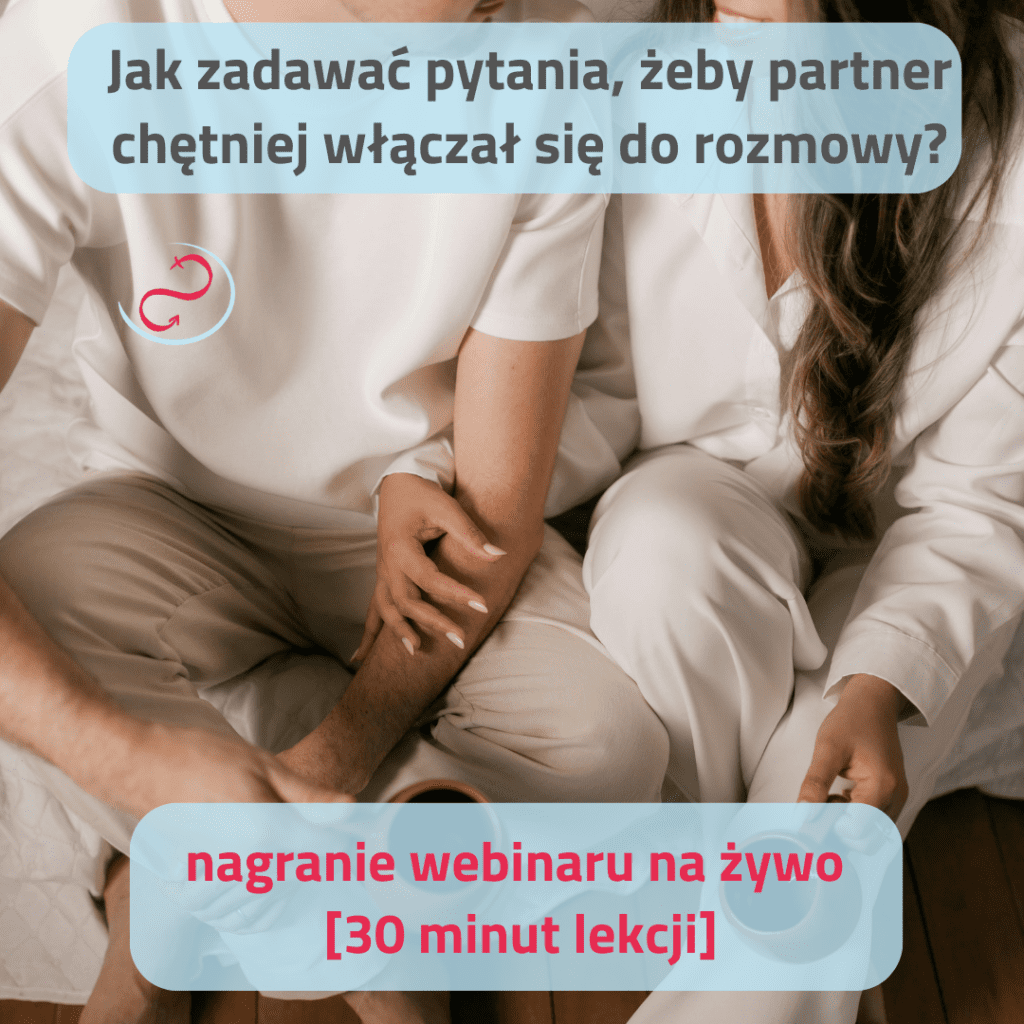 zakochana para pije kawę